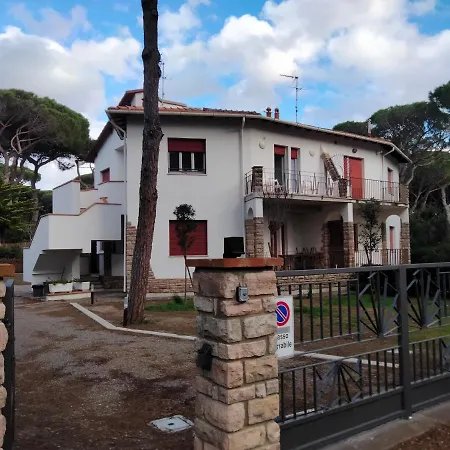 Ester A 150m. Dal Mare Marina di Castagneto Carducci