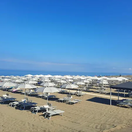 Ester A 150m. Dal Mare *