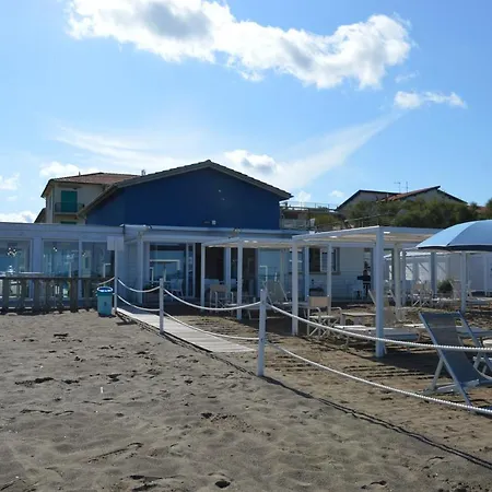 Apartment Ester A 150m. Dal Mare